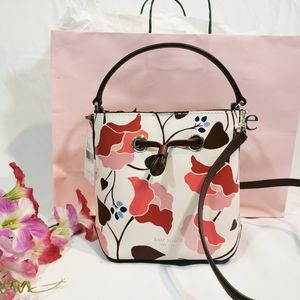 Kate Spade Eva NOUVEAU Bloom Small Bucket